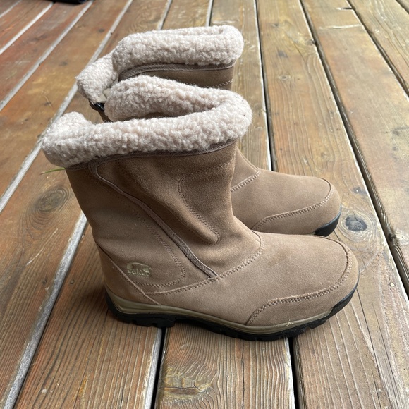 Sorel Shoes Euc Sorel Tan Nubuck Leather Waterfall Zip Waterproof